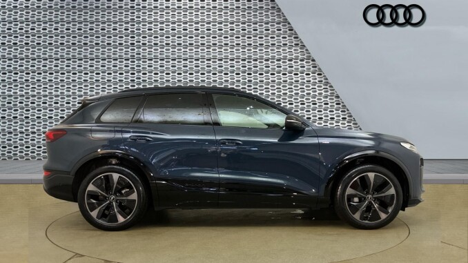 Audi Q6 315kW Quattro 100kWh Black Edition 5dr Auto Electric Estate - Image 4